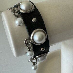LEATHERROCK Bracelet LR Leather Genuine Leather W Faux Pearl Embellishment Black